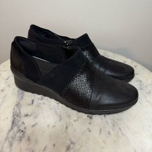Clarks Cloudsteppers Size 8M shoes black comfort Fabric/ Leather. EUC!